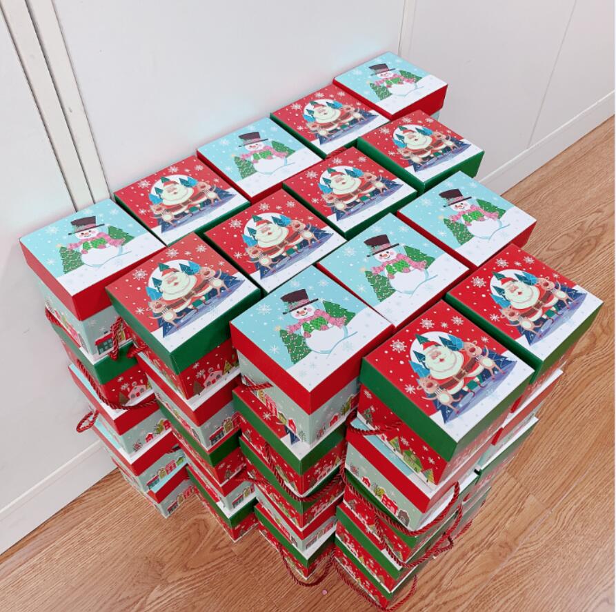 暖心冬日，圣誕有禮，金鷹祝您平安喜樂(lè )！